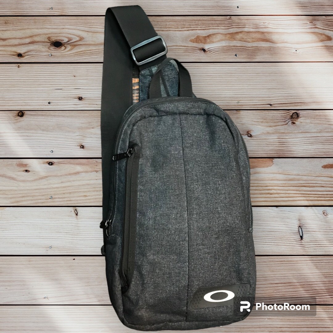 Oakley Crossbody bag, Men's Fashion, Bags, Sling Bags on Carousell
