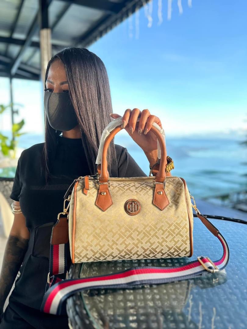 Original Tommy Hilfiger Crossbody Bag From Singapore, Women's Fashion