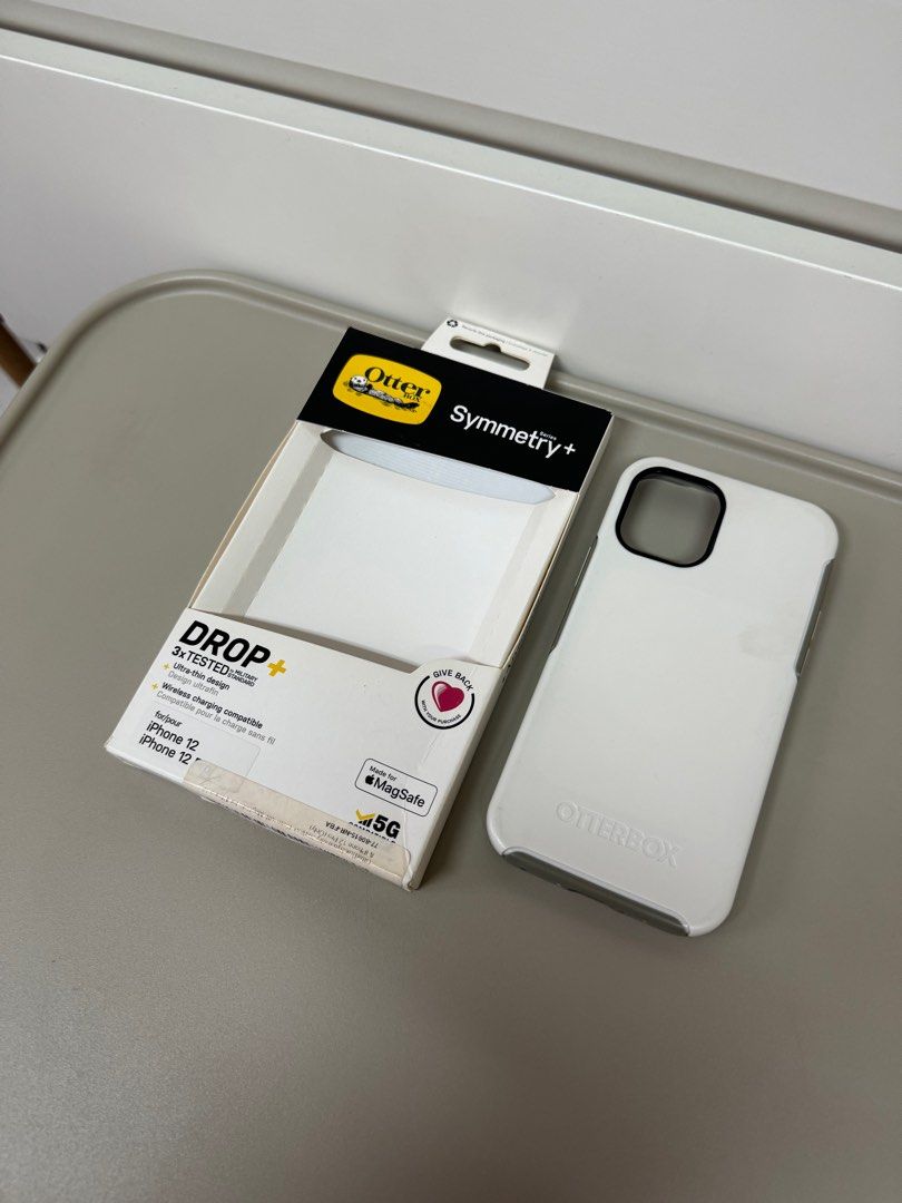 Otterbox Symmetry Magsafe for iPhone 12/12pro (Category: Cases & Sleeves) located in Quezon City. Submitted by kryss_ (Listing ID 1265803849, Image 3). Description: Otterbox Symmetry for iPhone 12/12pro Original Price: Php 3,500 Selling Price: Php 2,200 .