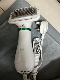 Pet dryer