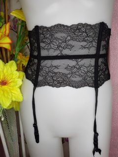Preloved Black Lace Stocking Suspender