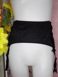 Preloved Black Stocking Suspender Plus size 42-44 waist