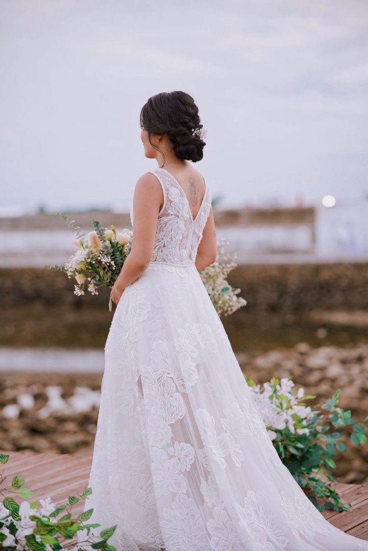 Used wedding dresses canada top