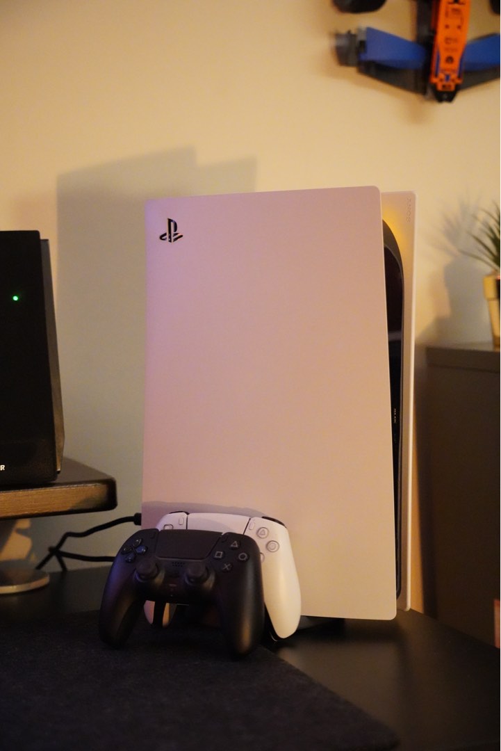 PS5 Disc with 2 Controllers, Video Gaming, Video Game Consoles ...