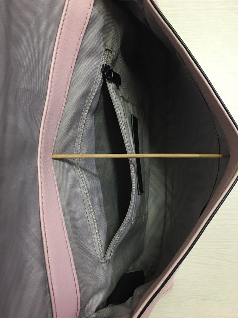 Rebecca minkoff hotsell leather crossbody