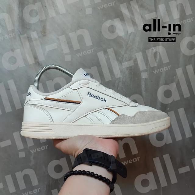 Reebok royal technique store