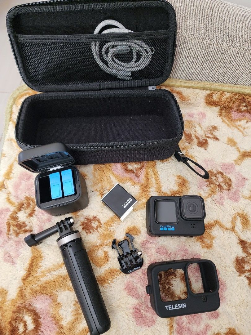 RUSH SALE! GO PRO HERO 11 (Category: Video Cameras) located in Quezon. Submitted by blackmaria.18 (Listing ID 1265807864, Image 1). Description: RUSH SALE! 18K only for today! Nov. 15, 2023 Used only twice Inclusions, nasa photo po RFS: need cash and hindi po nagagamit sayang lang.
