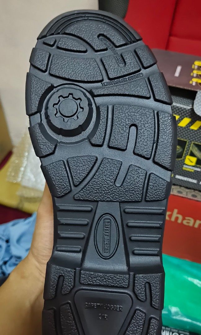 Safety Shoes Jogger, Men's Fashion, Footwear, Boots on Carousell