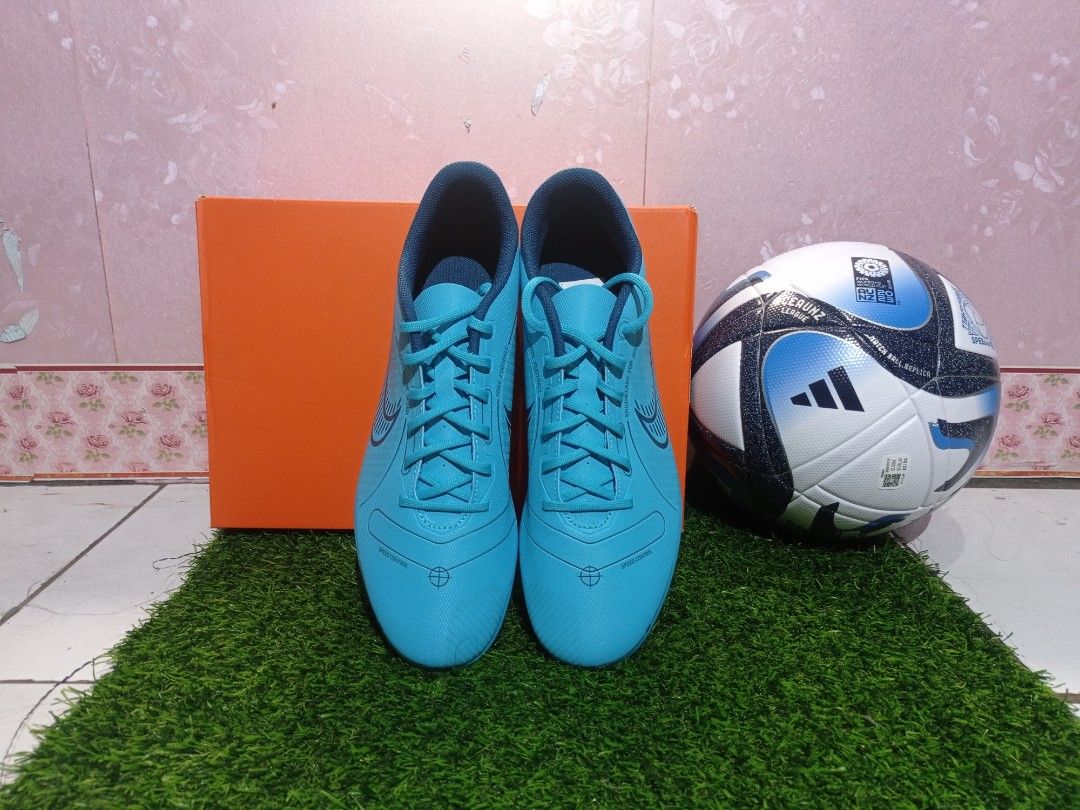 sepatu bola kaki nike mercurial