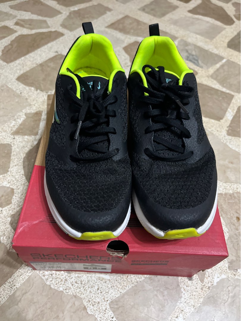 Skechers Go Run, Women's Fashion, Footwear, Sneakers on Carousell