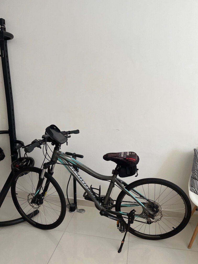 Specialized Myka Sport hybrid women s bicycle Sports Equipment