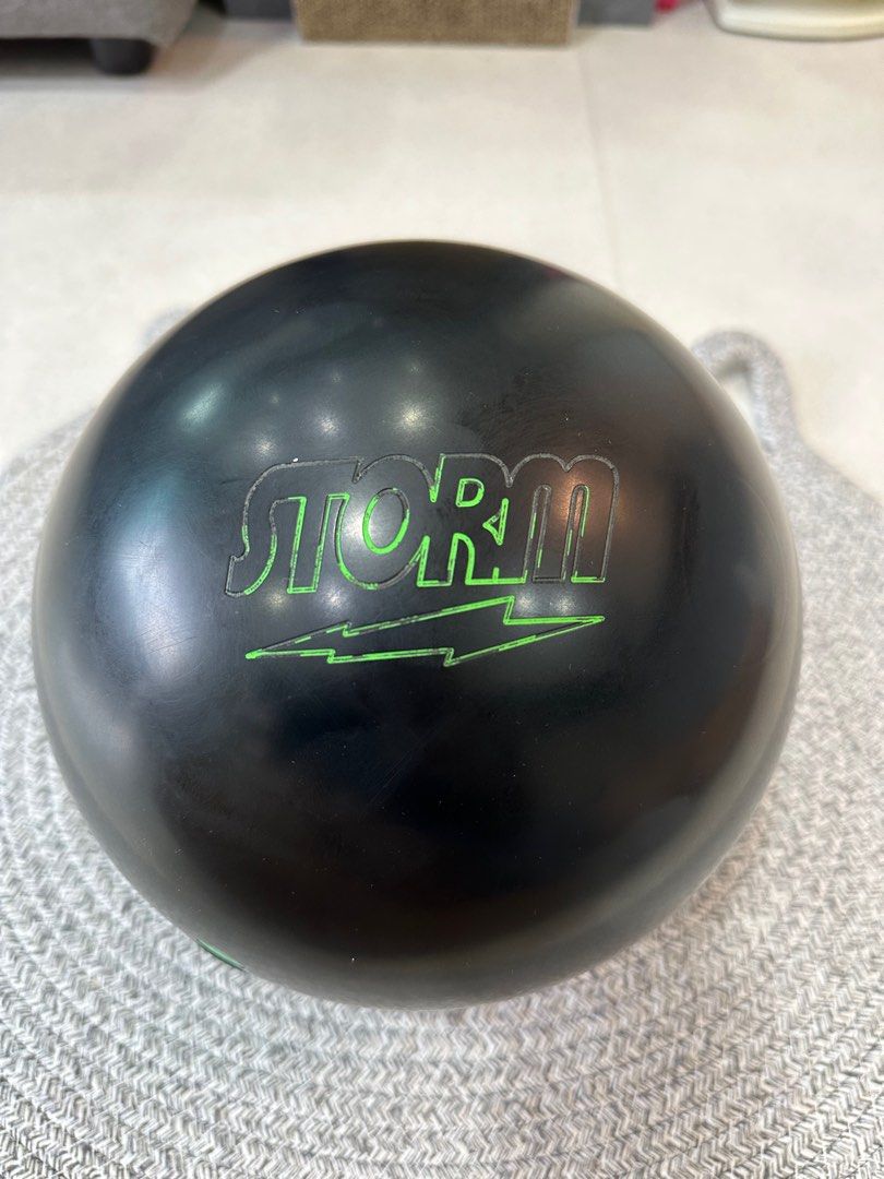 Storm Pitch Black Bowling Ball Review Storm Pitch Black