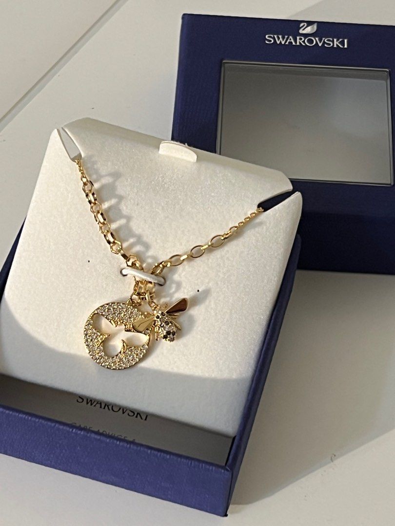 Bee outlet necklace swarovski