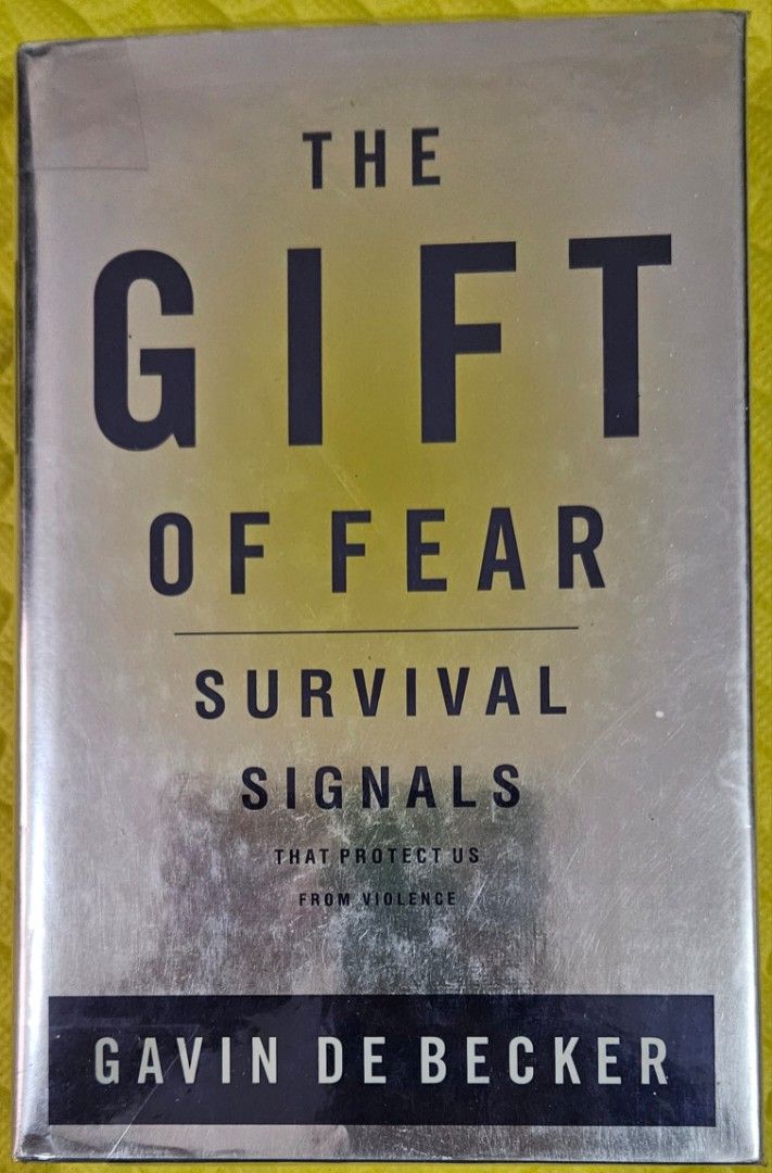 The Gift of Fear (Gavin de Becker) - YouTube