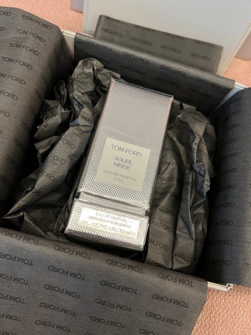 tom ford soleil neige 30ml with box and paper bag Beauty