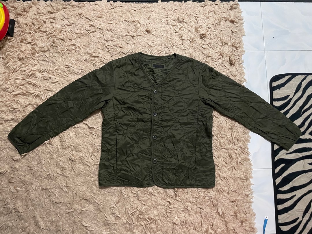 Uniqlo Ultra Light Military Green Liner Jacket, Women's Fashion, Coats