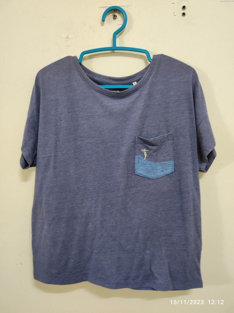 Uniqlo UT Sea Gaze T Shirt Blue Women s Fashion Tops Shirts