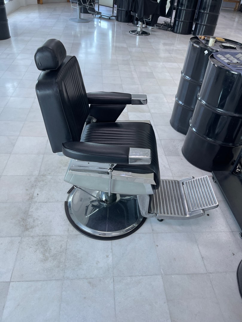 Used barber chair, Furniture & Home Living, Furniture, Chairs on Carousell