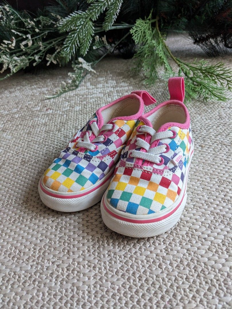 Checkered baby top vans