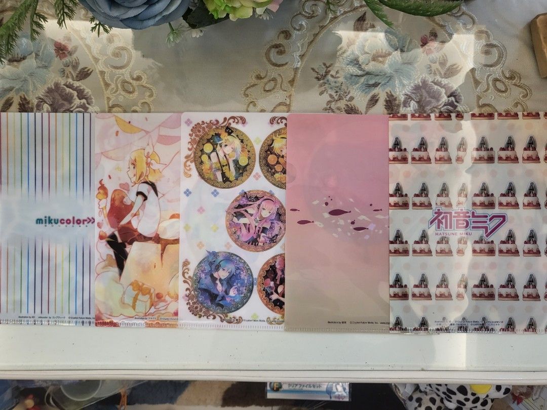 Vocaloid Hatsune Miku 5 Pcs. Mini Folder Bundle (Category: Stationery & School Supplies) located in San Fernando. Submitted by jpmarketplace2023 (Listing ID 1265823550, Image 3). Description: -Vocaloid Hatsune Miku 5 pcs. mini folder bundle for only PHP220 -Authentic from Japan.