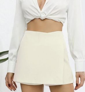 (Category: ) located in . Submitted by monochloset (Listing ID 1265806946, Image 1). Description: .