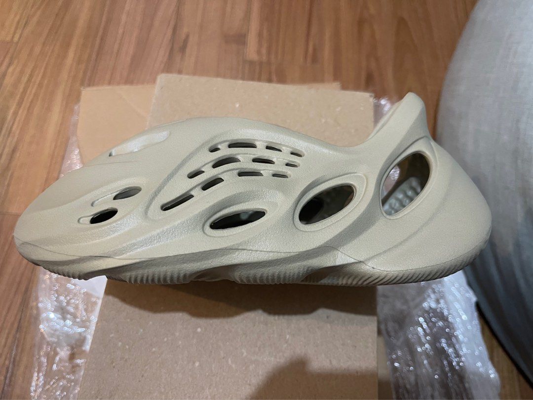 Yeezy Foam Runner Stone Salt (4) (Category: Slippers and slides) located in Quezon City. Submitted by d.drifter (Listing ID 1265895257, Image 1). Description: brandnew meetup / pickup from qc or ayala (by schedule) buyer shoulders shipping.