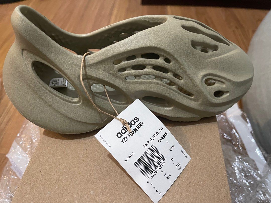 Yeezy Foam Runner Stone Salt (4) (Category: Slippers and slides) located in Quezon City. Submitted by d.drifter (Listing ID 1265895257, Image 2). Description: brandnew meetup / pickup from qc or ayala (by schedule) buyer shoulders shipping.
