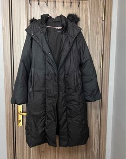 (Category: ) located in . Submitted by the.outerwear (Listing ID 1265888742, Image 1). Description: .