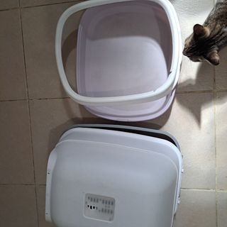 pet cat litter box with scooper