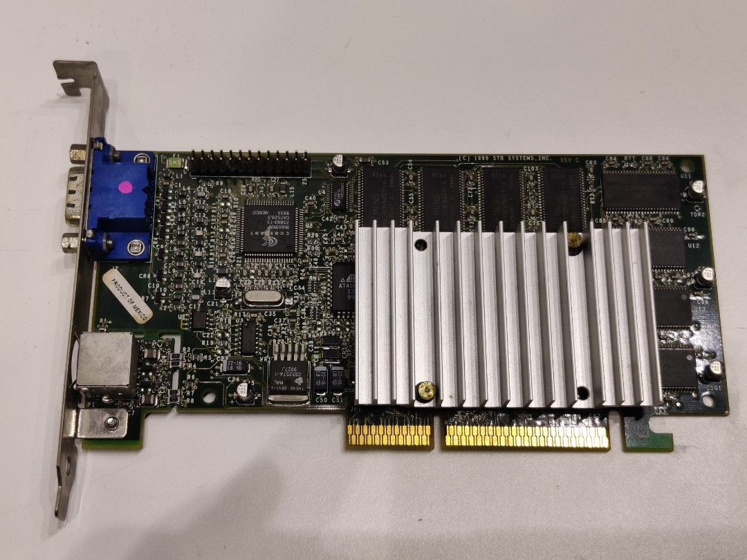 Voodoo 3 graphics card top