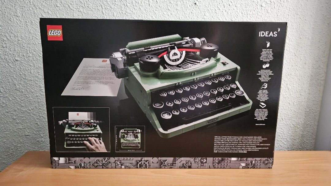 LEGO good Typewriter 21327 Brand New - Sealed