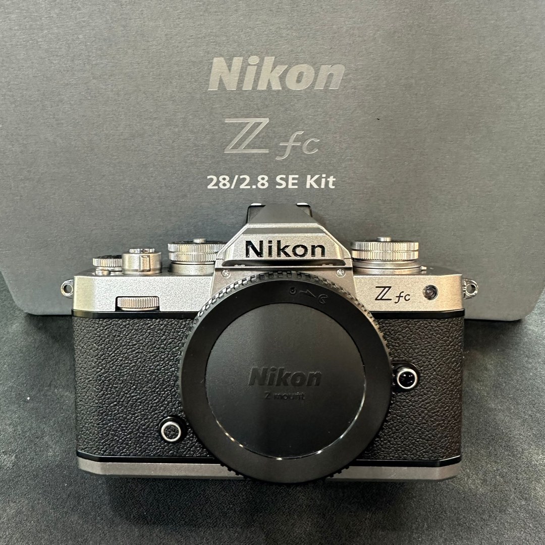 快門700 99% Nikon ZFC silver, 攝影器材, 相機- Carousell