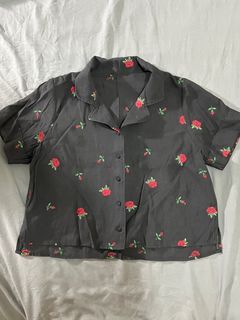 日系短版玫瑰刺繡包釦復古黑色襯衫上衣