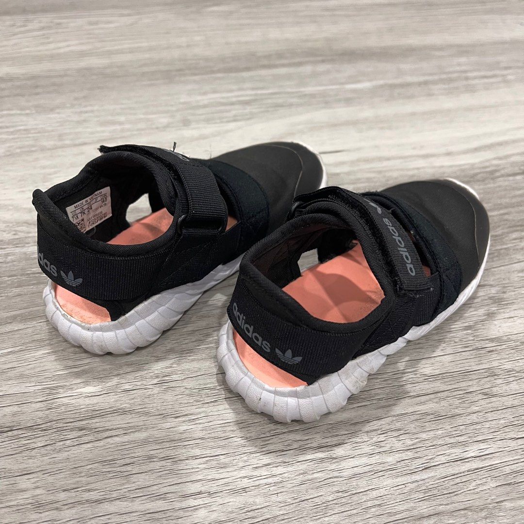 Sandale doom adidas 2025 bebe