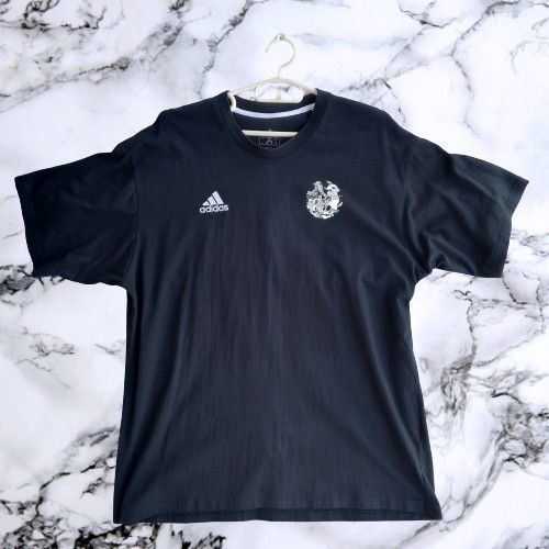 ADIDAS PRINTED T-SHIRT (Category: Tshirts & Polo Shirts ) located in Manila. Submitted by eothrift (Listing ID 1265996258, Image 2). Description: Condition: Excellent Size:L Dimension: W:23 - L: 28 Issue: None Color rate:9 Price: 500 + Shipping We Ship Nationwide.