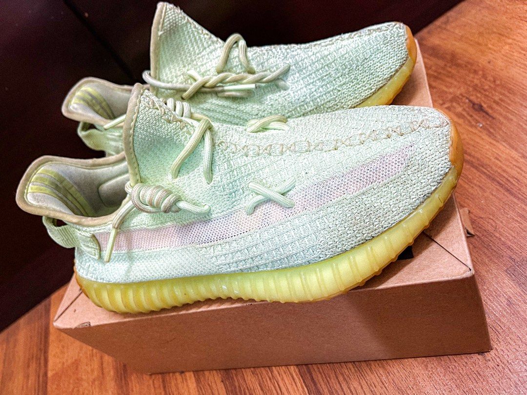 Adidas Yeezy Boost 350 V2