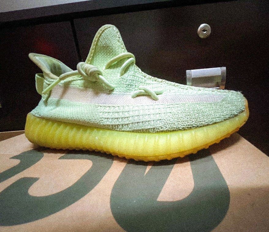 Adidas Yeezy Boost 350 V2