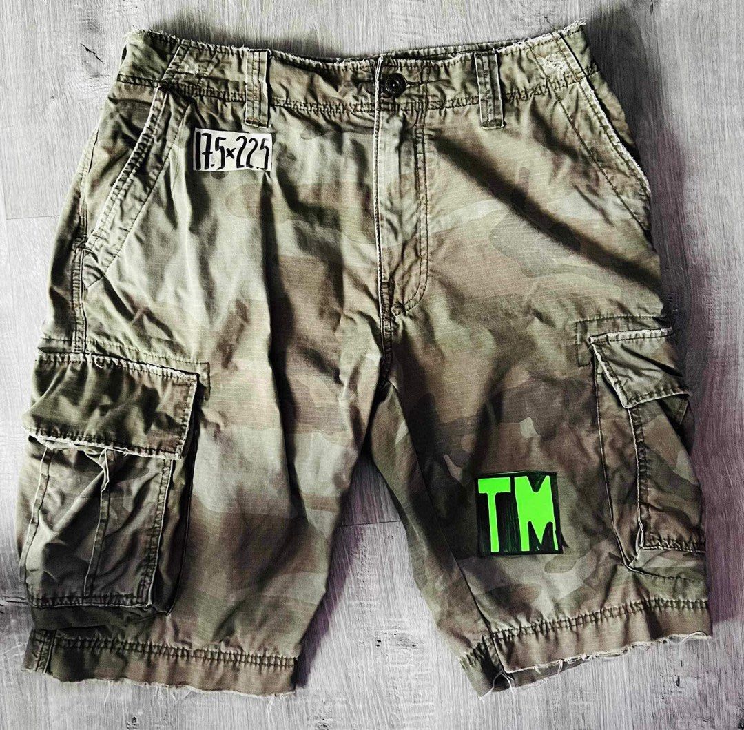 American Eagle cargo camo short Men s Fashion Bottoms Shorts on