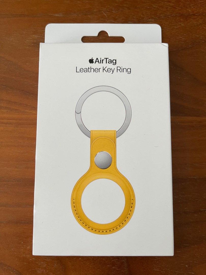 Apple AirTag - Leather Key Ring, 興趣及遊戲, 旅行, 旅遊- 旅行必需品及用品- Carousell