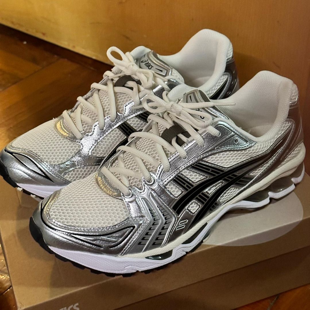 Asics gel kayano 14 cream black US11 EUR45, 男裝, 鞋, 波鞋