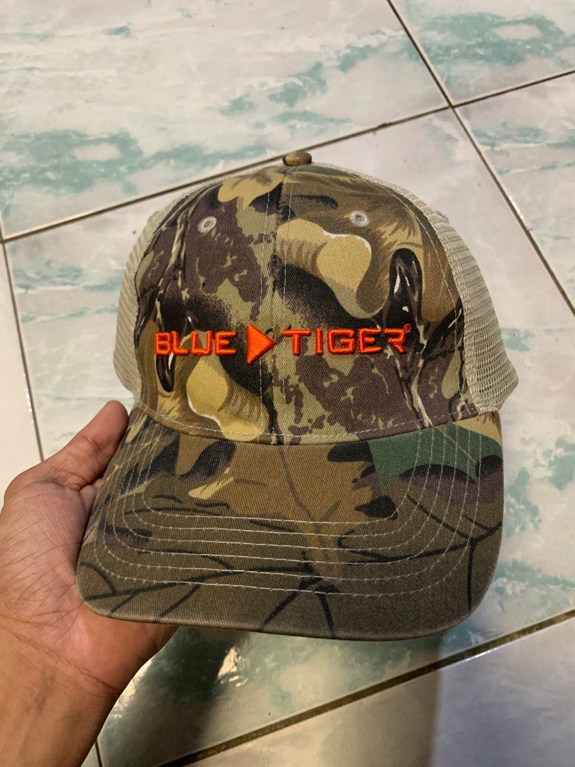 Assorted branded tracker cap, Men's Fashion, Watches & Accessories ...