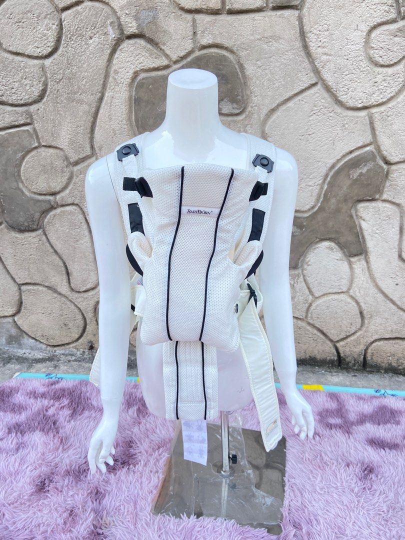 Baby Bjorn Active Carriee Mesh Type (Category: Carriers & Slings) located in Manila. Submitted by avalanchesonlineshopmainacount (Listing ID 1266017597, Image 3). Description: .