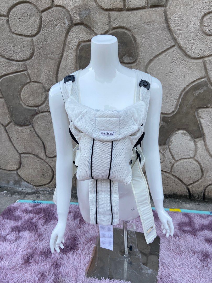 Baby Bjorn Active Carriee Mesh Type (Category: Carriers & Slings) located in Manila. Submitted by avalanchesonlineshopmainacount (Listing ID 1266017597, Image 2). Description: .