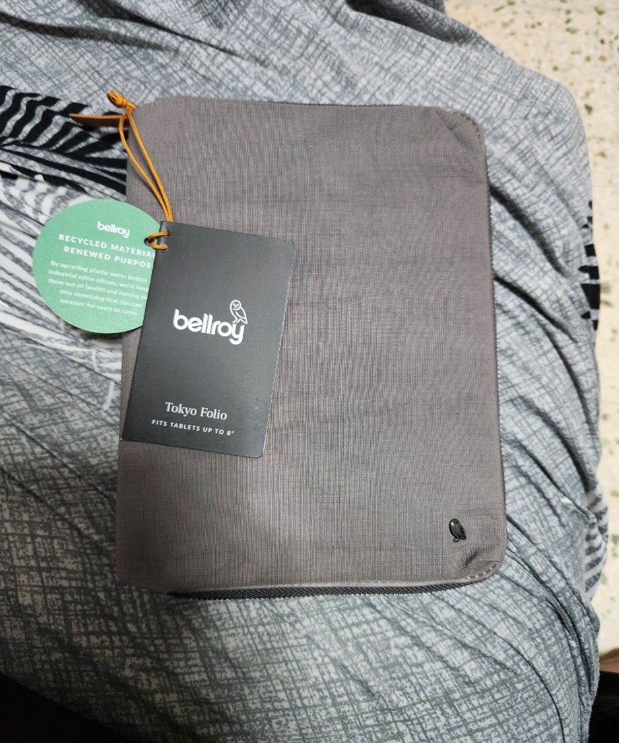 Bellroy Tokyo Folio, Men's Fashion, Bags, Belt bags, Clutches and ...