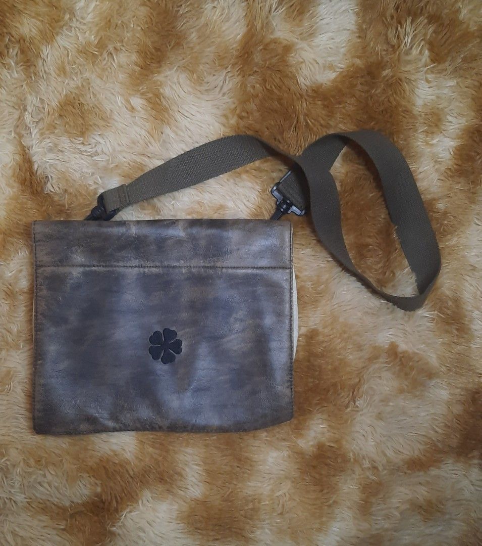 Black Clover Asta's Five leaf Grimoire Shoulder Bag (Category: Sling Bags) located in Bacolod City. Submitted by finestselections (Listing ID 1265967123, Image 1). Description: Excellent condition no issue magnetic lock height: 9inches Lenght: 11.5 inches 950 plus sf.
