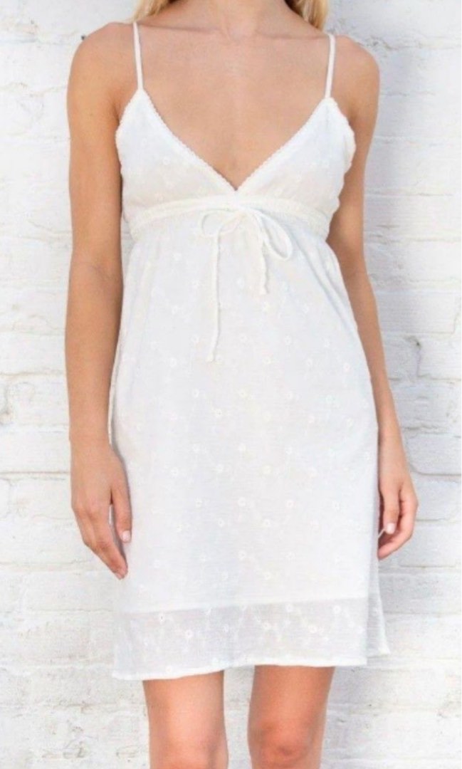 Brandy Melville Edith Dress, Women's Fashion, Dresses & Sets, Dresses
