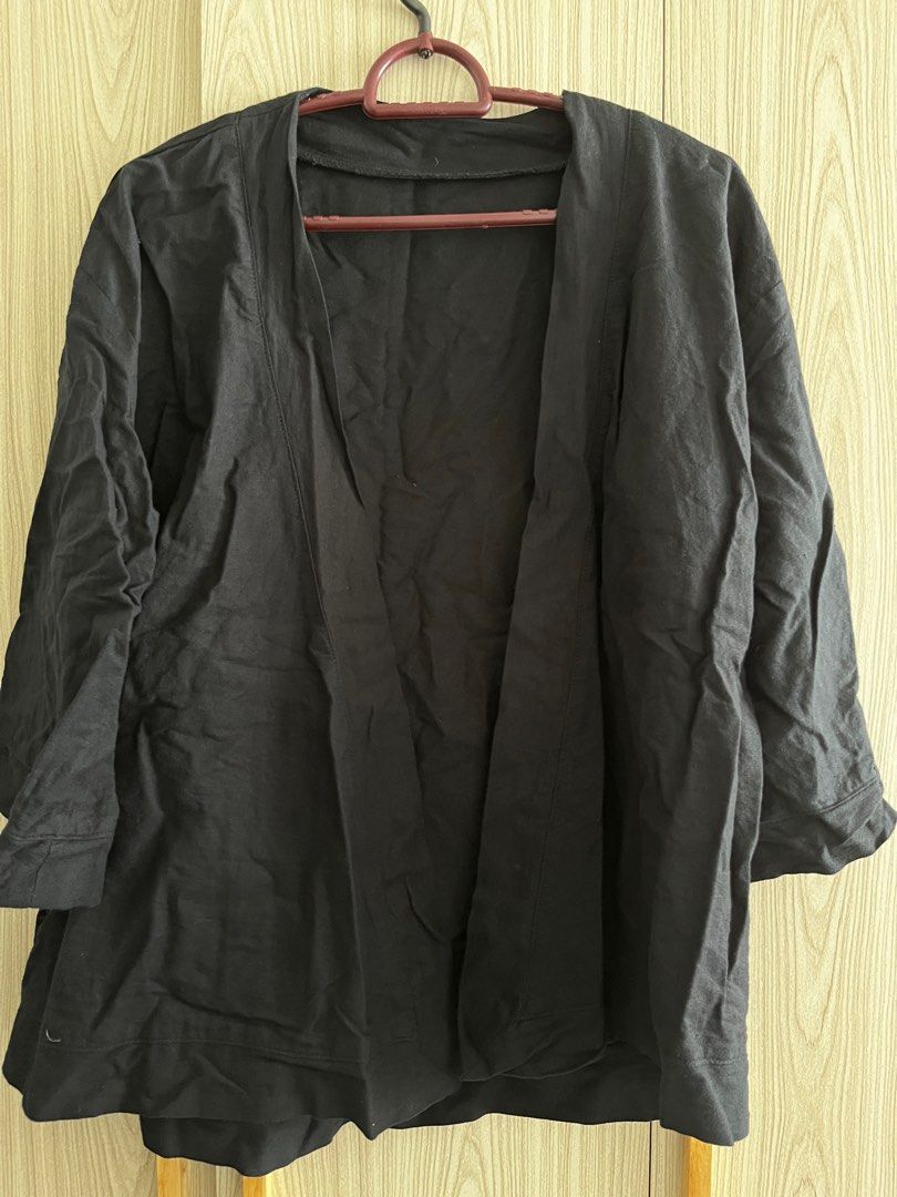 Black cardigan shop no buttons