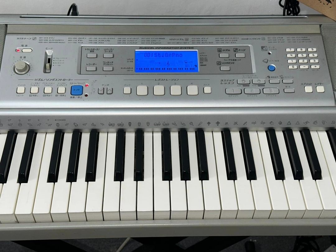 Casio CTK 810 Keyboard Piano 61 Keys Touch Response with Sustain Pedal Included