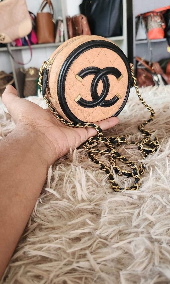 Chanel circle crossbody clearance