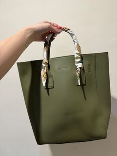 （分類：）位於 。 由 appleck 提交（商品編號 1266064310，圖片 1）。簡介： 。